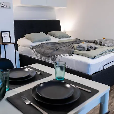 Modernes I Majing I I Gemmi לויקרבאד